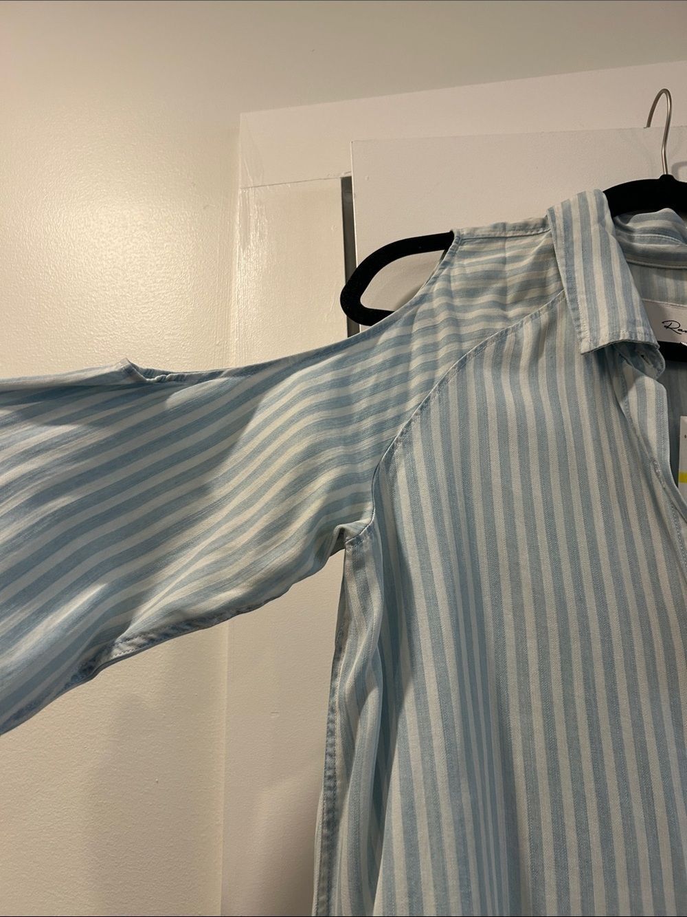 NWT Rails Blue & White Striped Off The Shoulder Button Down Top, Size Medium - Picture 7 of 8